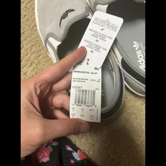 Adidas men shoes unused size 10.5 - Picture 4 of 5